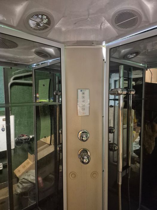 Продам Душевую кабинку