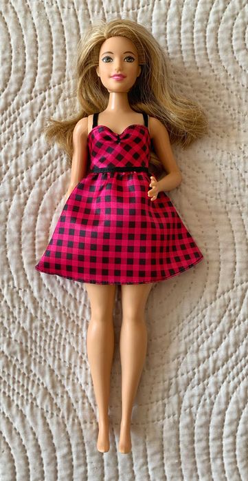 Barbie Fashionistas Doll #37 Everyday Chic Doll & Fashions Curvy