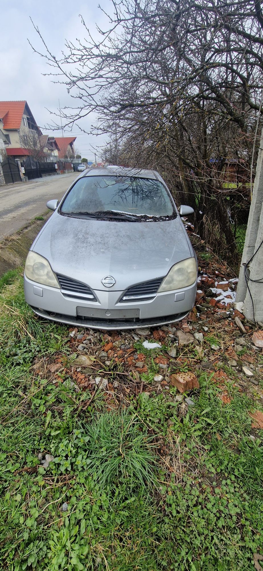 Dezmembrez Nissan Primera
Motor 2