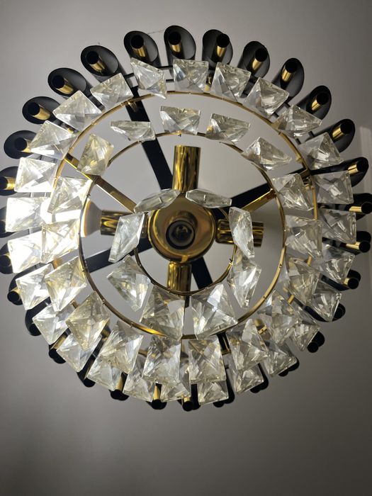 Люстра в спальню