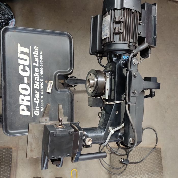 Продава ,може и бартер Pro cut 9.0 машина за изправяне, струговане на