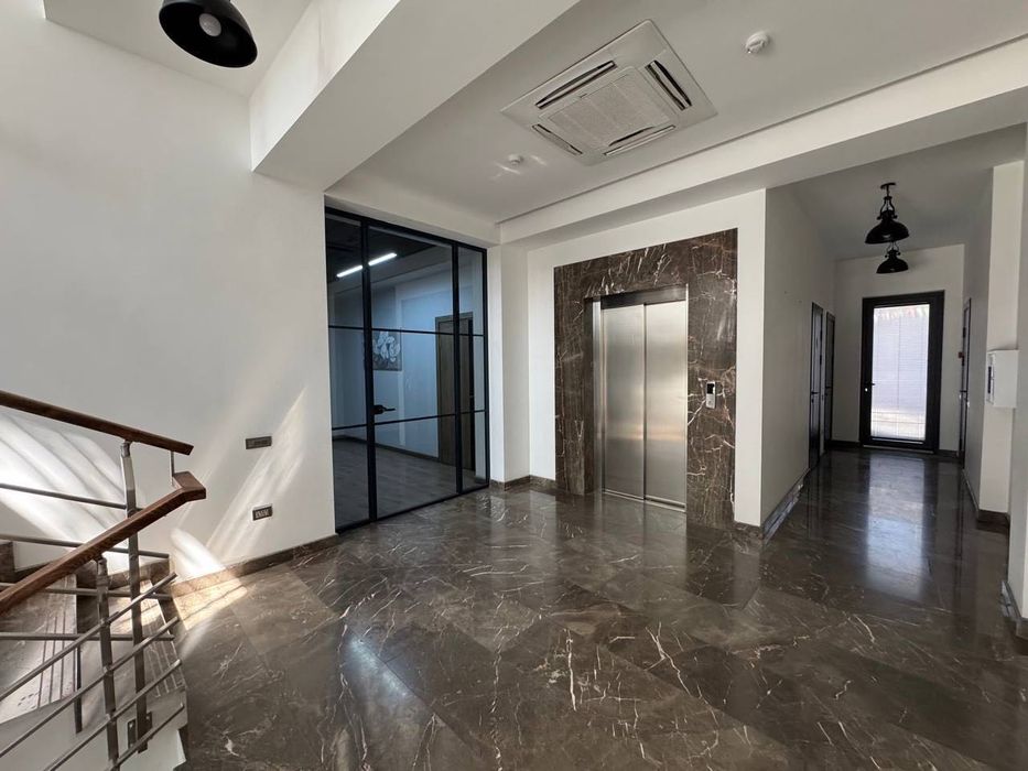 Аренда здание 
Глинка, ГАИ 1.550м2