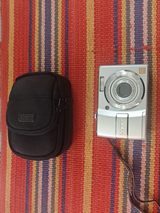 Продам цифровой фотоаппарат