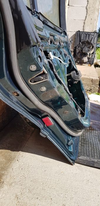 Ușă stânga spate de BMW e38 Seria 7