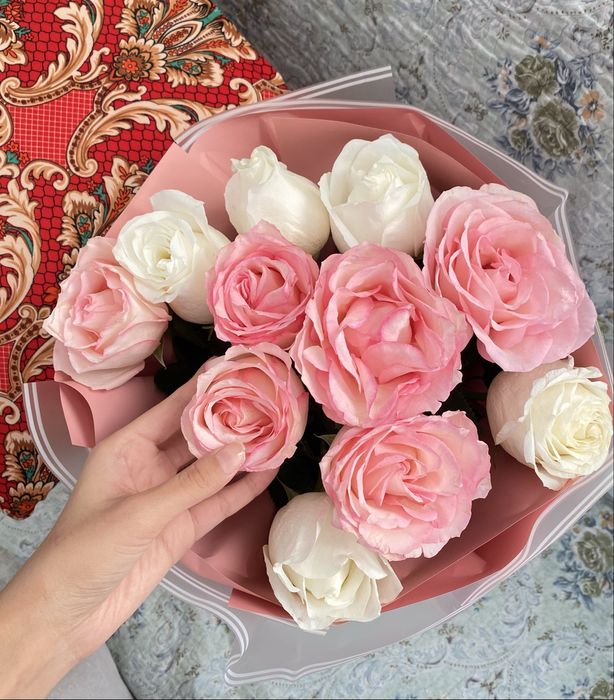 Гүл бүгін 17:00 келді. 9000к