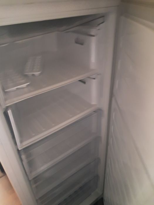 Congelator de vânzare