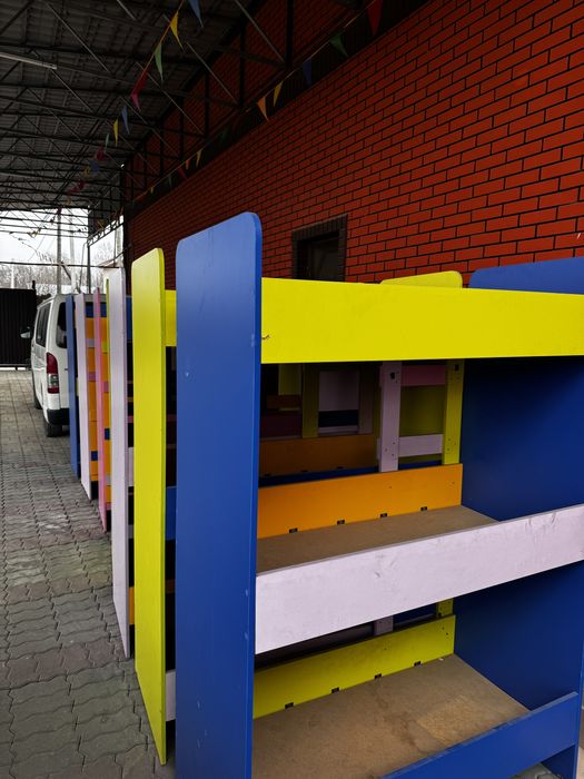 Продаются детские трех ярусные кровати