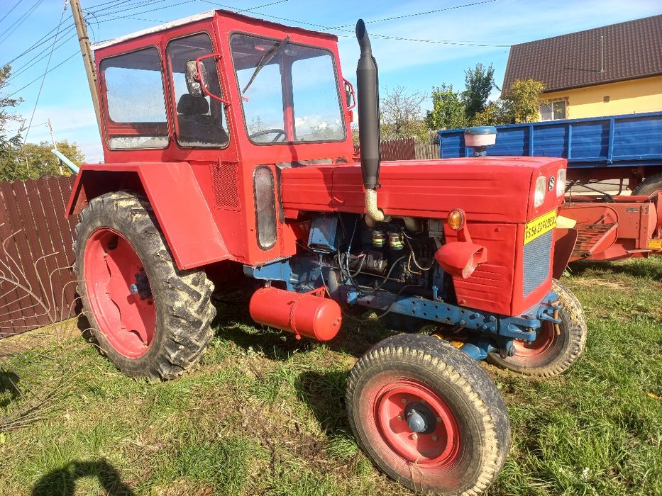 Vând tractor  u 650