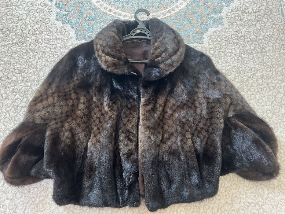 Продам шубу норковую