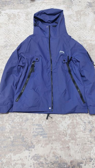 Продается зимняя фирменная куртка JEEP