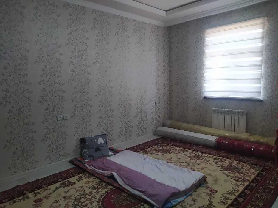 Замона туйхонаси рупарасидаги новастройка сотилади 2 хона