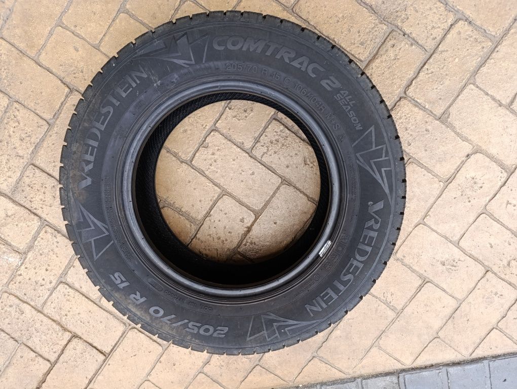 Всесезонни гуми Vredestein 205/70/R/15 C