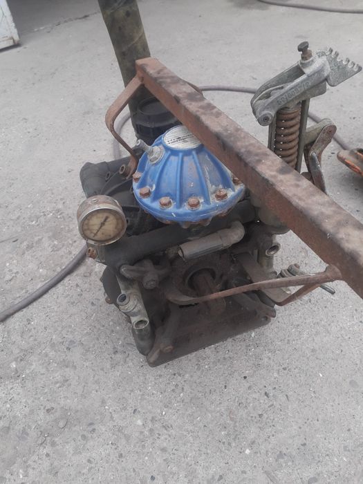 Pompa atomizator vii si livezi