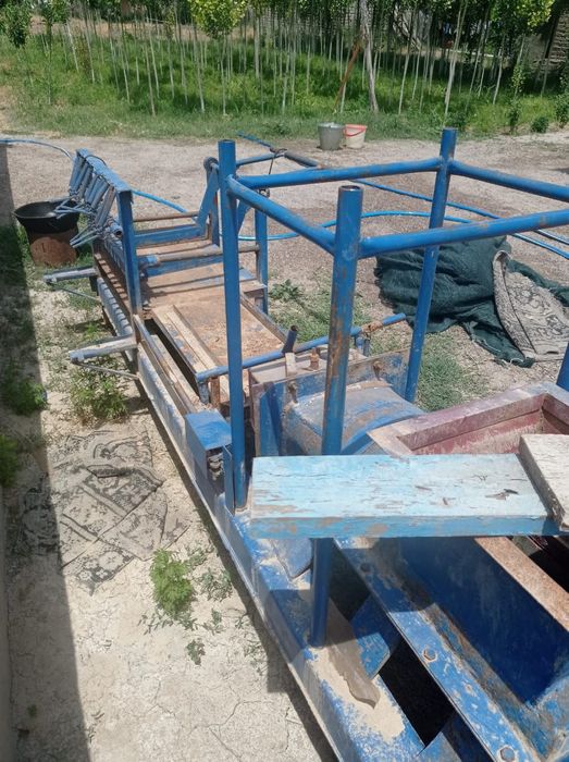 Tayyor Biznes gisht quyadigan aparat