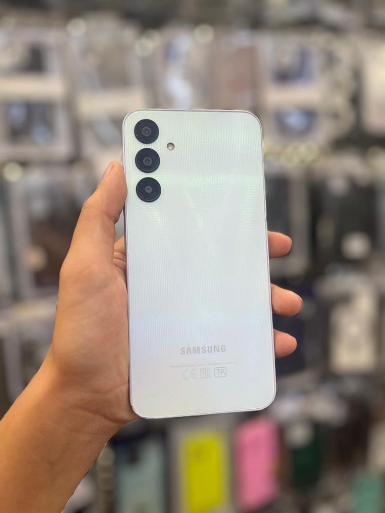 Samsung A25 5G.