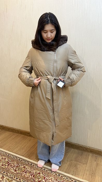 Новая куртка с биопухом и капюшоном из норки