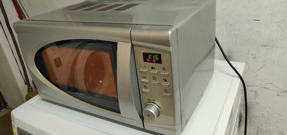 Cuptor cu microunde / grill Bluesky