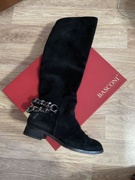 Продам сапоги Baskoni