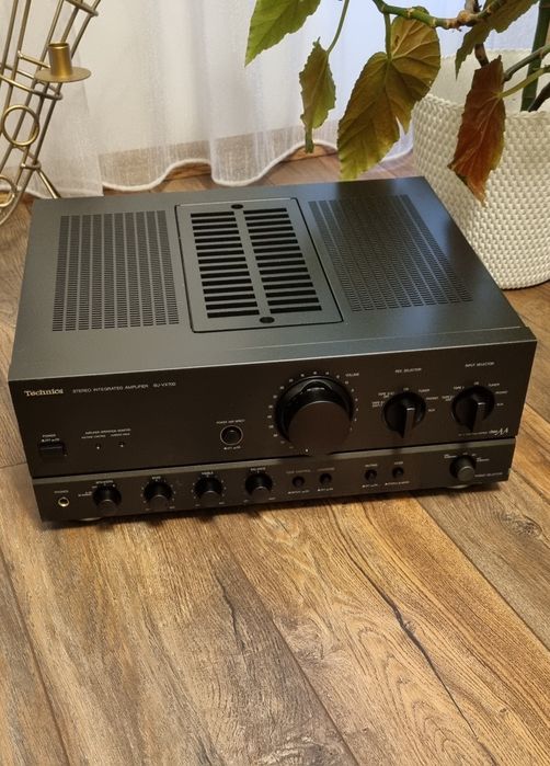 Technics SU-VX 700 amplifier