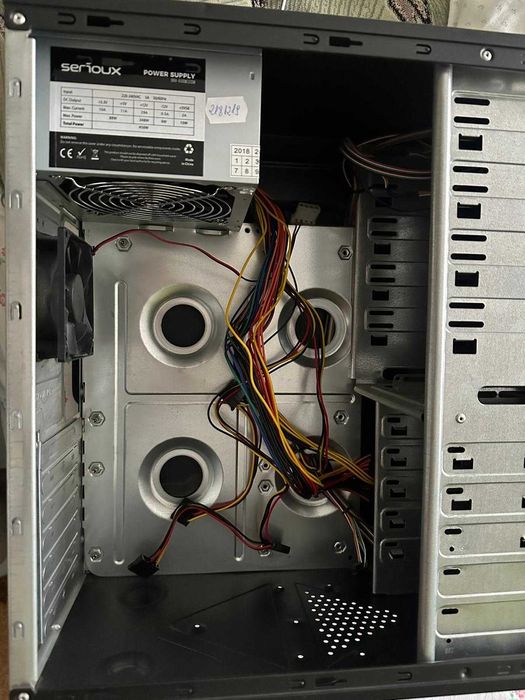 Carcase PC Calculator Negru Rosu pentru BUILD