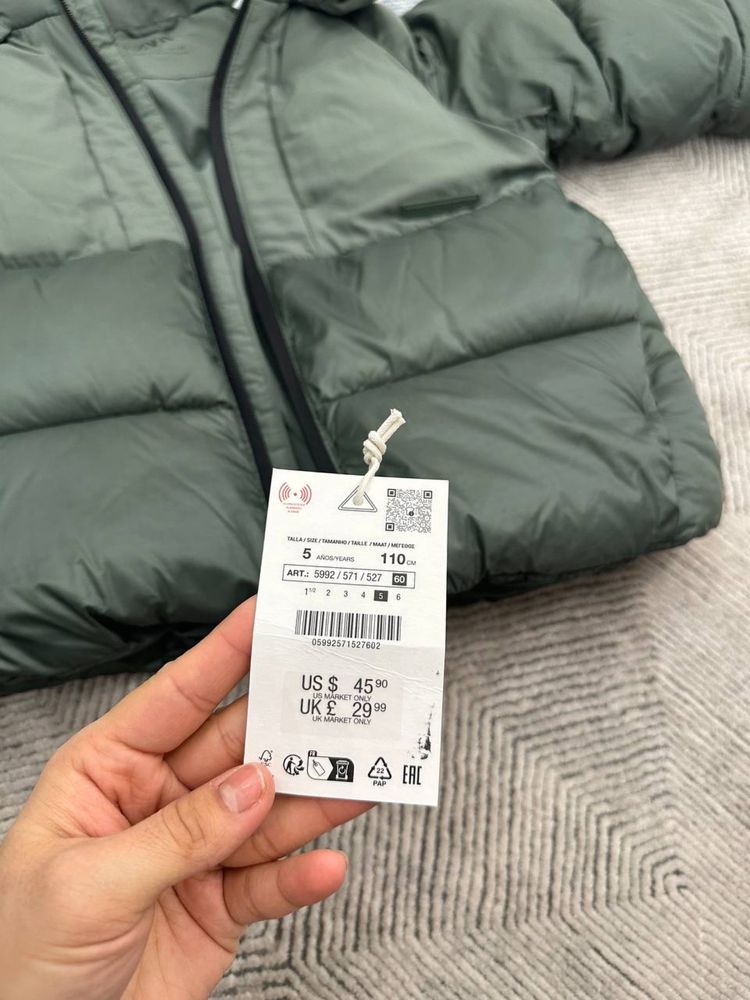 Новая детская куртка Zara, на 4-5 лет