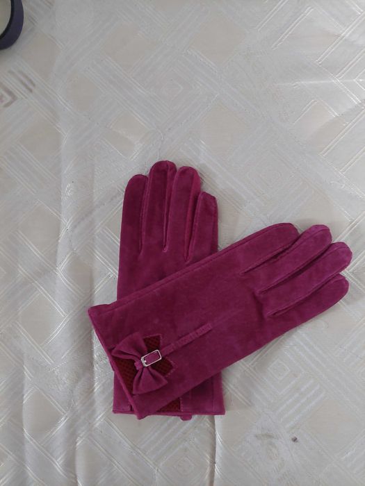 Manusi dama, NOI, piele intoarsa