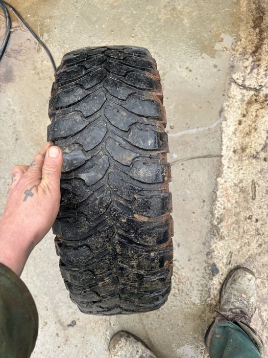 Vand  4 jante cu tot cu cauciucuri