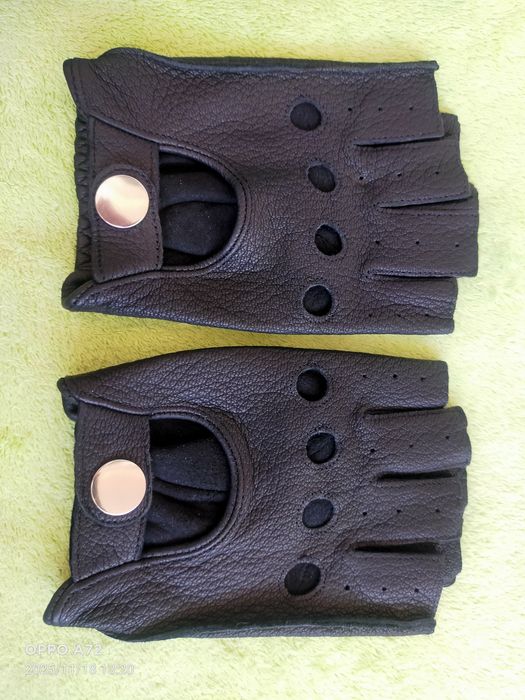 Перчатки натуральная кожа, шикарные, новые.