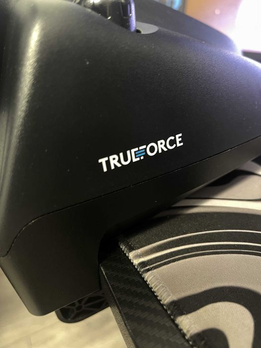 Logitech G923 Волан и педали