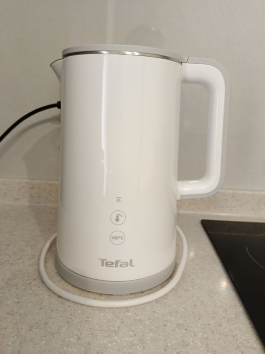 Продам чайник электрический новый Tefal