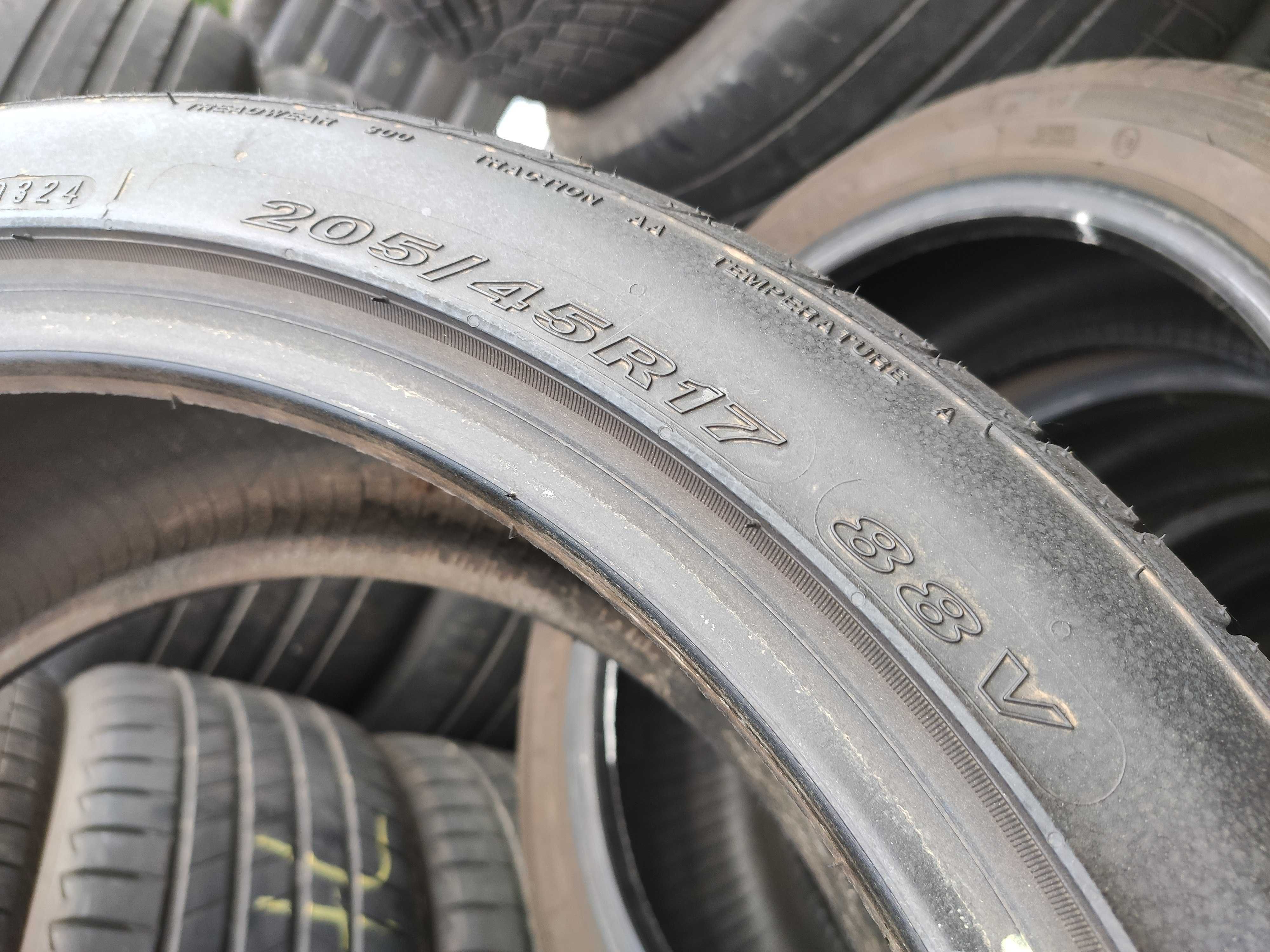 2бр Като нови летни гуми 205 45 17 - Nexen - DOT 2024