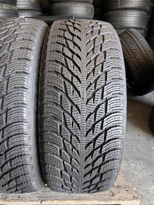 2 anvelope iarna ca NOI 235/45/20 , Nokian , 8.5 mm