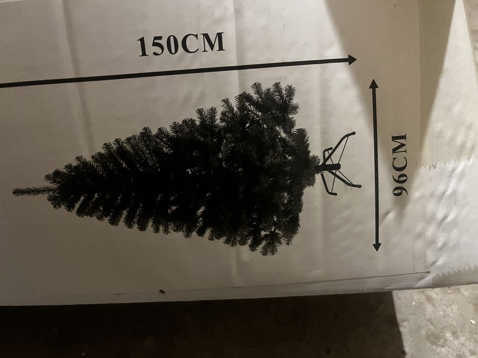 Продавам коледна Елха