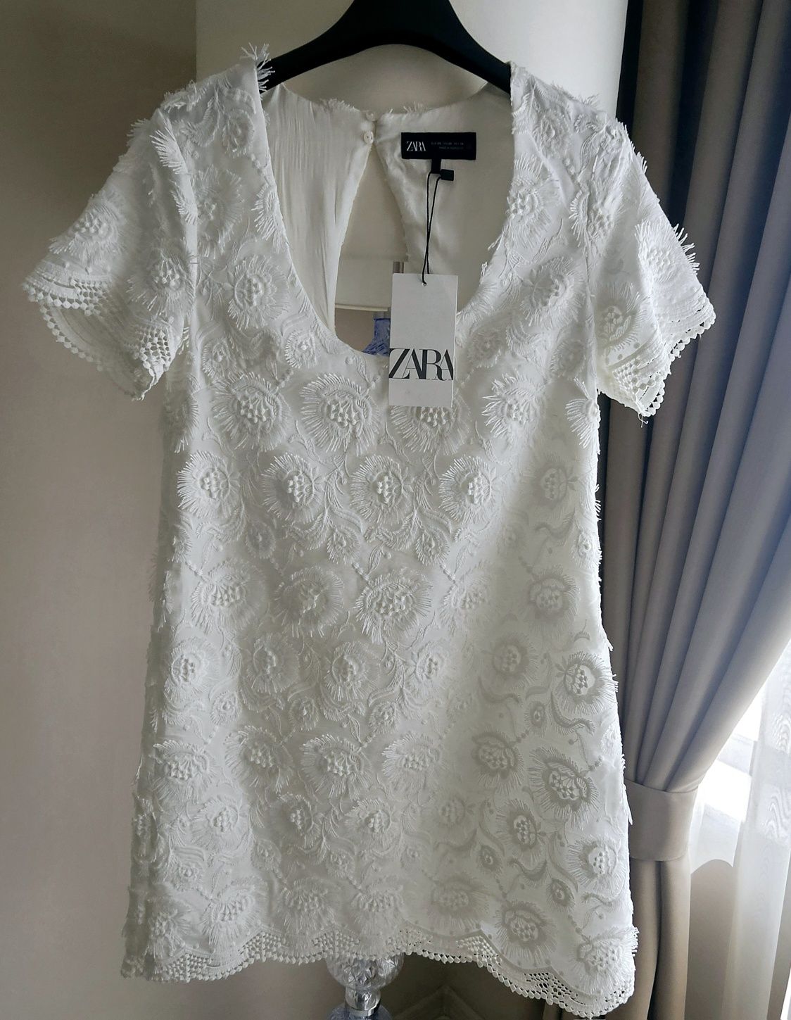 Дантелена рокля "ZARA"