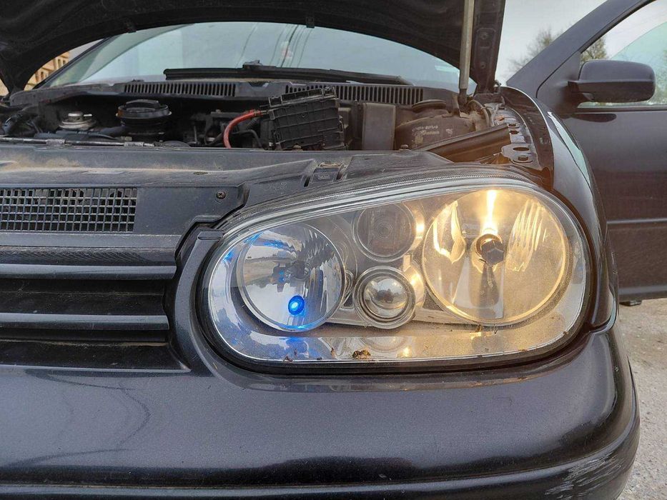 Фарове за Голф 4