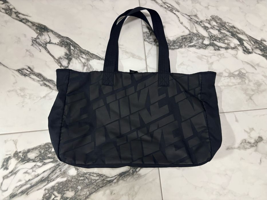 Голяма спортна чанта Nike