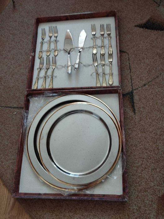 Табли и прибори за торта от неръждаема стомана