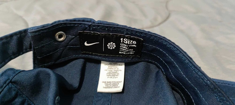 Nike Шапка Тъмно Синя с Метално лого