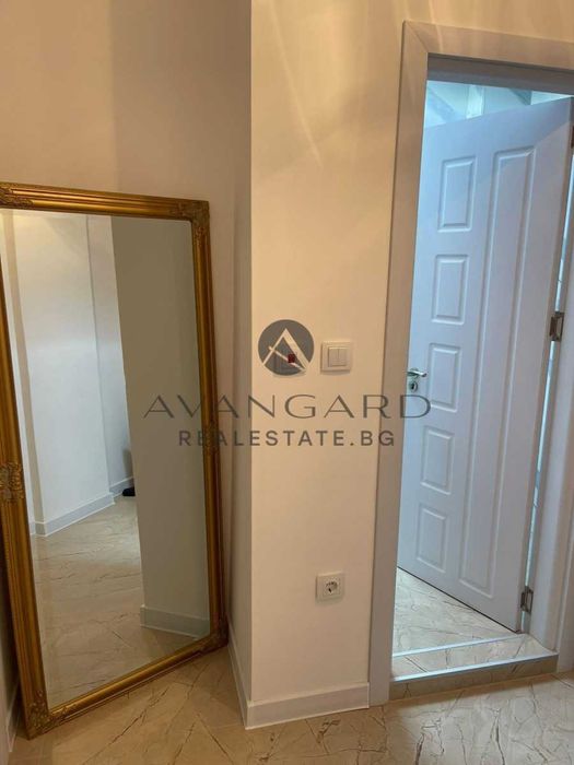 Продава се Двустаен апартамент в Пловдив, Христо Смирненски - 67 кв.м за 2500 €/кв.м - Снимка #11