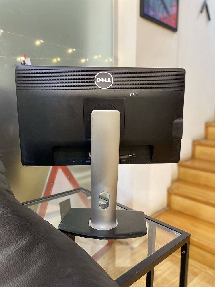 Монитор Dell P2212H