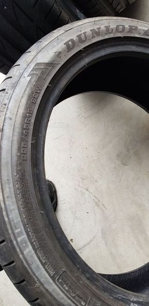 225/45/19 DUNLOP Run flat 4бр