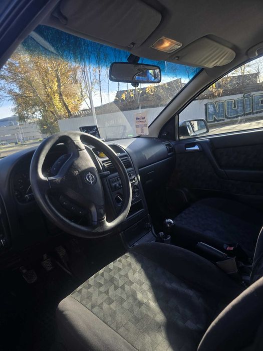 Vând Opel Astra g
