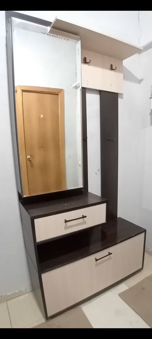 Продам шкаф для прихожей