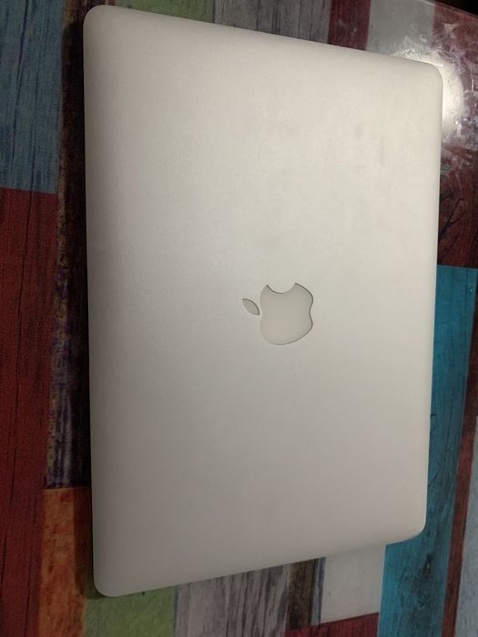 Vand Macbook Air  13-inch