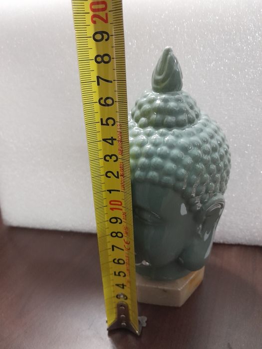 Buddha din ceramica pe soclu marmura,  h 18 cm