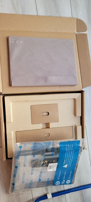 Tableta/Leptop Microsoft surface pro 9 i5 1245u 8gb 256gb ssd