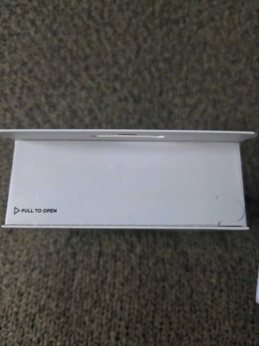 Incarcator wireless quad lock