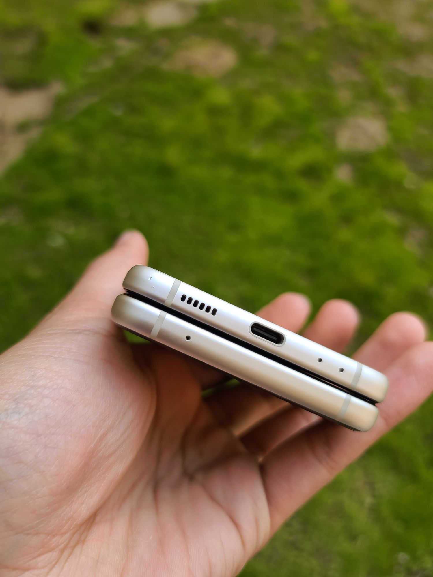 Samsung Galaxy Z Flip 3 (5G). Joyi 256 GB. Snapdragon 888. Garantya