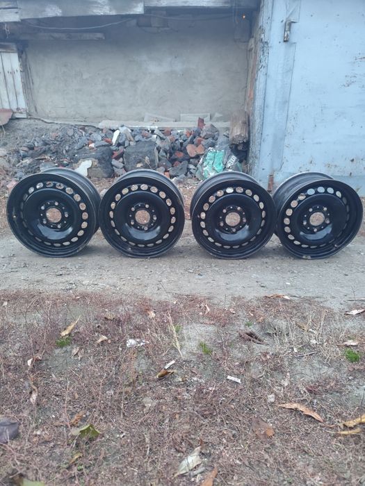 Продам диски R 15 , разболтовка 5 на 120