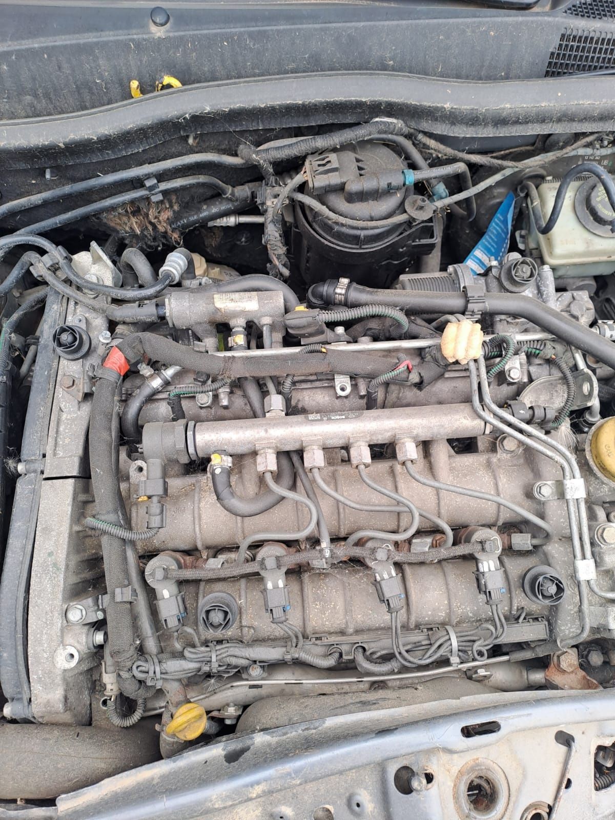 Dezmembrez opel astra h 1.9 cdti diesel 
Cod motor Z19DTH